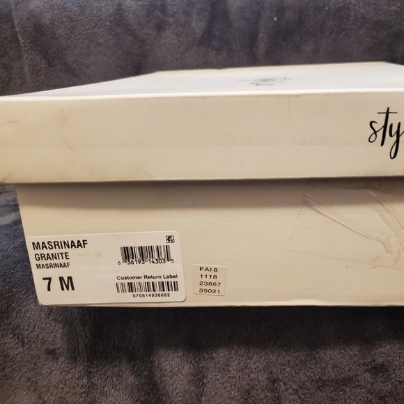 NWT Style & Co Masrinaa Bootie - Size 7 - Picture 2 of 5